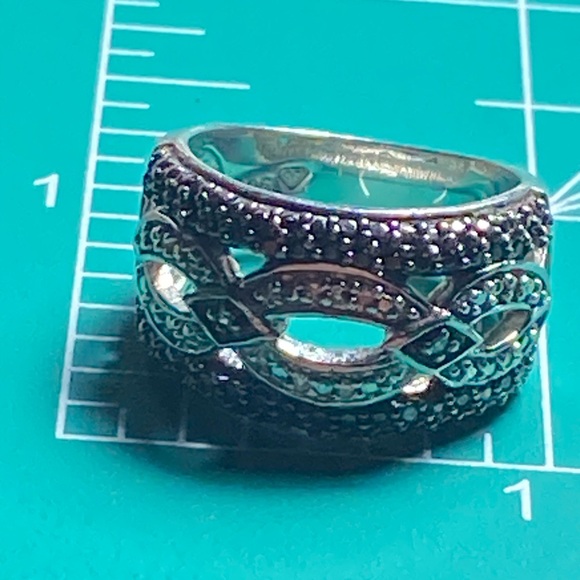 Vintage 925, black and white diamond accent. Size 7 Wide band - Picture 6 of 8
